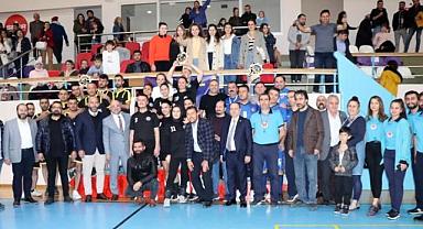 VOLEYBOLDA ŞAMPİYON BARO