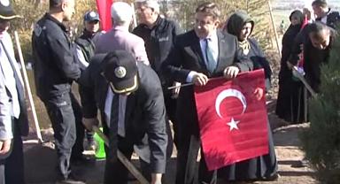 AFYONKARAHİSAR'DA FİDANLAR TOPRAKLA BULUŞTURULDU..