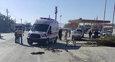Afyonkarahisar'da kamyonetle çarpışan bisikletli öldü
