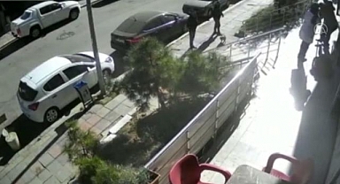 Afyonkarahisar'da veteriner kliniğindeki kavga güvenlik kamerasına yansıdı