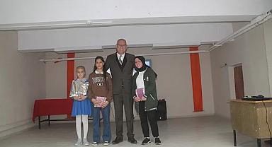 Başmakçı İlçesinde Öğretmenler Günü Kutlandı