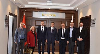 CHP’DEN AFSÜ REKTÖRÜNE ZİYARET 