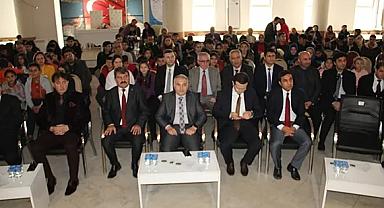 Dinar'da 24 Kasım Öğretmenler günü kutlandı