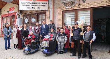 Dr. Ersan Özgür, Türkiye Sakatlar Derneği'ni ziyaret etti
