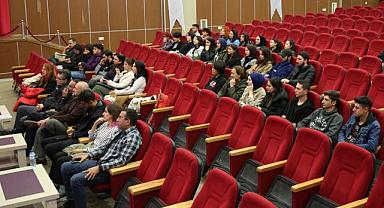Güzel Sanatlar Fakültesi Resim Bölümü Tarafından “Mezunlar Paneli” Gerçekleştirildi