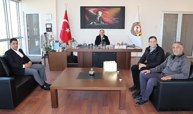 İŞ İNSANLARIN'DAN TEBRİK ZİYARETİ