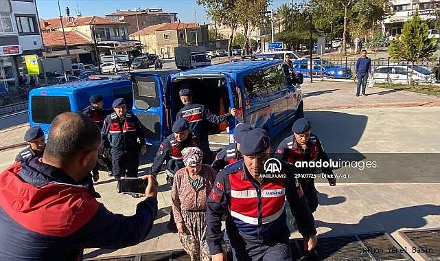 İzmir'de babasını öldürdüğü öne sürülen kadın tutuklandı