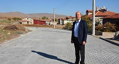 Şuhut’da Kilit Parke Taş Döşemeleri Tüm Hızıyla Devam Ediyor