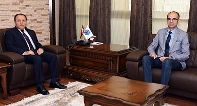 TEKNOFEST Türkiye 4.sü BioYDG Takımı Rektör Karakaş’ı Ziyaret Etti