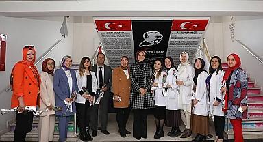 Vali Kübra Güran Yiğitbaşı Öğretmenler İle Buluştu