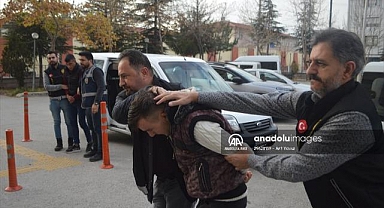 Afyonkarahisar'da bir kişinin öldürülmesiyle ilgili yakalanan 2 zanlı tutuklandı