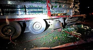 Afyonkarahisar'da lastik değiştirirken tırın çarptığı 2 kişi öldü