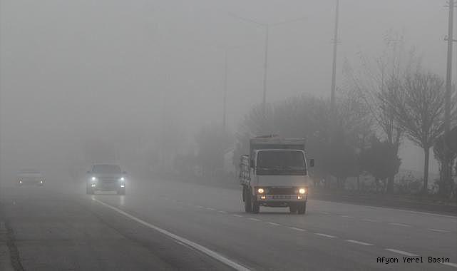 Afyonkarahisar’da sis etkili oluyor