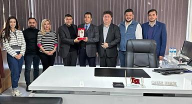 BAŞARILI MÜDÜRE TEŞEKKÜR PLAKETİ