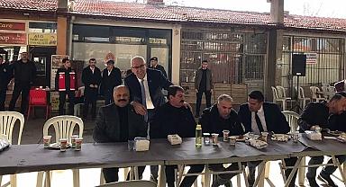 Belediye Başkanı Nihat Sarı, Şehit Köroğlu'nun Mevlid programına katıldı