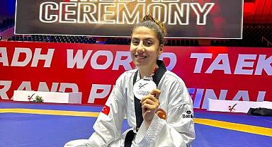 ÇAVDAR HEDEFE KOŞUYOR 