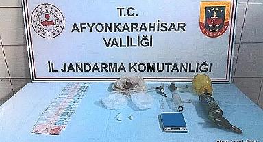 Dinar Tatarlı'da Jandarmadan Uyuşturucu Operasyonu