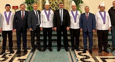 GAZİ MECLİS’TE AFYONKARAHİSAR LEZZETLERİ İKRAM EDİLDİ