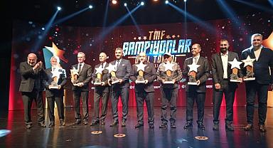 HASAN AKKAYA ÖDÜLE LAYIK GÖRÜLDÜ..