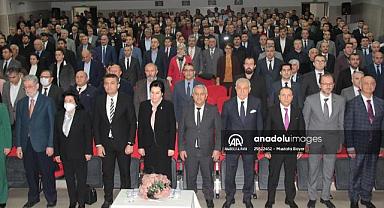 Kamu Görevlileri Etik Kurulu Başkanı Güngör, Afyonkarahisar'da konferansa katıldı