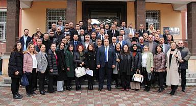 Muhammet Mısırlıoğlu ve il yönetimi mazbatalarını aldı.