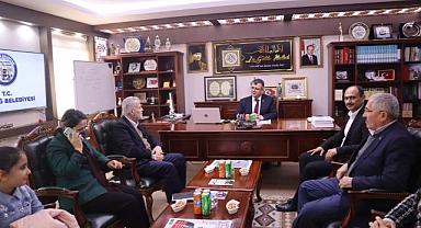 “ONLAR MANDACILIĞI VAAT EDERKEN, BİZ DAHA İYİ BİR HAYATI VAAT EDİYORUZ”