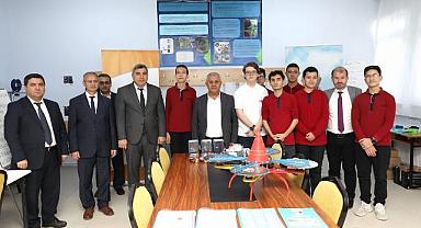 ZEYBEK BAŞKAN´DAN İHA PROJESİ YAPAN ÖĞRENCİLERE DESTEK