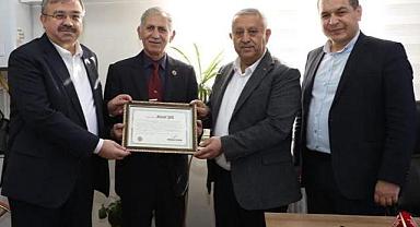  ZEYBEK BAŞKAN´DAN KAYADİBİ MAHALLESİ´NE ZİYARET