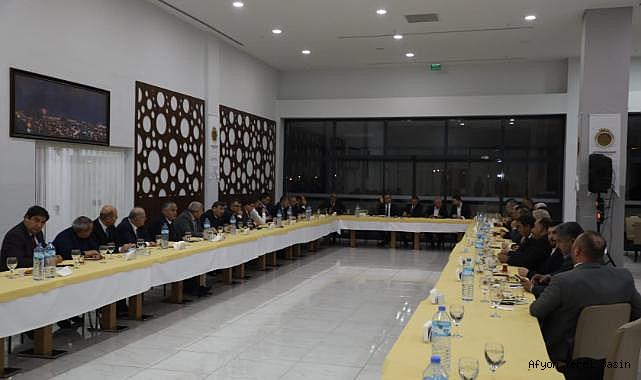 “BELEDİYE BAŞKANLARIMIZ MEKANİZMANIN EN KRİTİK PARÇASIDIR”