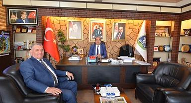 DEĞİRMENAYVALI BELEDİYESİNDEN BAŞKAN DR. MUSTAFA ÇÖL’E ZİYARET