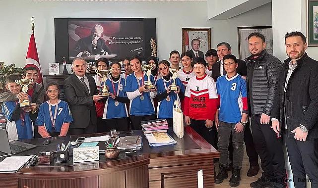 FLOOR CURLING ŞAMPİYONLARI DİNAR İLÇESİNDEN ÇIKTI