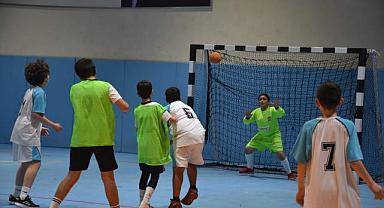 Hentbol Küçükler Müsabakası Sona Erdi