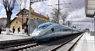 KONYA-KARAMAN ARASINDA 448 BİN 245 YOLCU YHT’Yİ TERCİH ETTİ