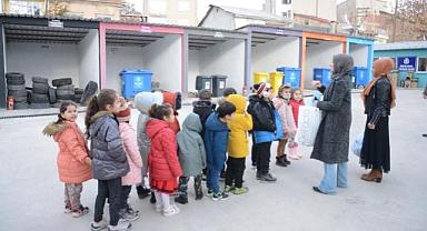 ÖĞRENCİLER'DEN SIFIR ATIK MERKEZİNE ZİYARET
