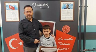 Öğrencilerin karne sevinci