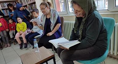 Sandıklı'da çocuklara tiyatro gösterimi yapıldı