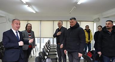 ULUÇAY: CHP, GENEL MERKEZ’DEN TÜRK BAYRAĞINI KALDIRILDI