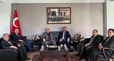 Vakıflar Bölge Müdürü Zekeriya Şentürk'ten Kaymakam Duru'ya Ziyaret