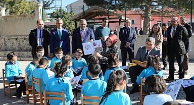 Vali Yiğitbaşı’ndan Kitap Okuma Alışkanlığına Destek