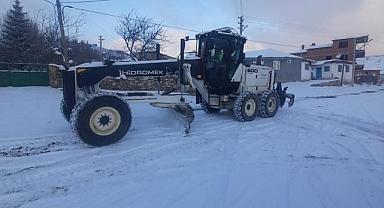 Yılın ilk kar yağışında yoğun mesai