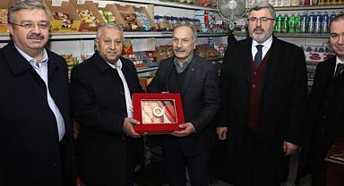 ZEYBEK BAŞKAN TACIAHMET MAHALLESİ´Nİ ZİYARET ETTİ