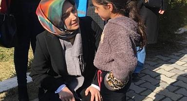 Afyonkarahisar'daki depremzede çocuklara spor ve oyun terapisi.