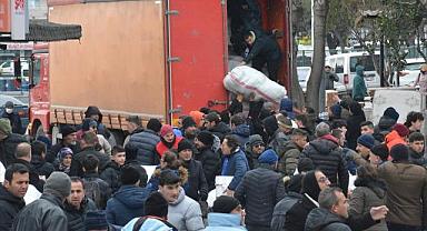 Afyonkarahisar'dan deprem bölgesine yardımlar yola çıktı