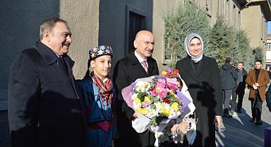 Bakan Karaismailoğlu, Afyonkarahisar Valiliğini ziyaret etti