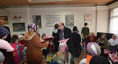 BAŞKAN DR. MUSTAFA ÇÖL’DEN DEPREMZEDE KARDEŞLERİMİZE KANDİL ZİYARETİ