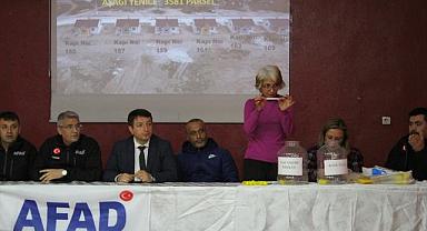 Dazkırı'da evleri hasar görenler için yapılan konutun kurası çekildi