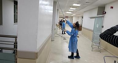 HASAR GÖREN HASTANEYE SAĞLIK ÇALIŞANLARIMIZDAN DESTEK.!