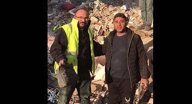 İL ÖZEL İDARE ŞÖFÖRÜ ÇANTA DOLUSU ALTIN VE PARAYI SAHİBİNE TESLİM ETTİ.