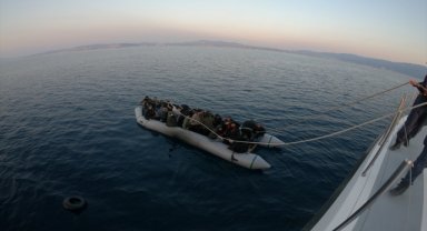 Kuşadası açıklarında 31 düzensiz göçmen kurtarıldı​​​​​ 