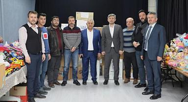  ZEYBEK BAŞKAN´DAN OYUNCAK KAMPANYASINA DESTEK